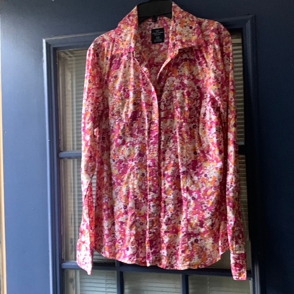Faded Glory long sleeve floral print shirt. Size small 4-6